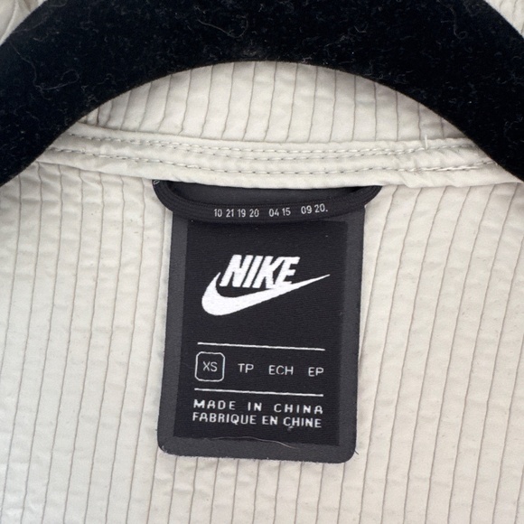 Nike Ribbed Jacket - Picture 3 of 5